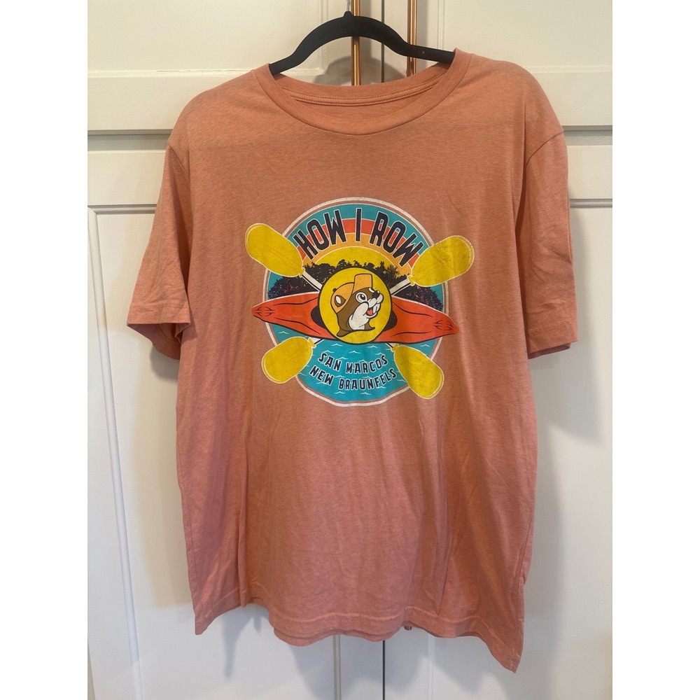 Buc-ees How I Row San Marcos New Braunfels Graphic T-Shirt XL Coral Pink unisex